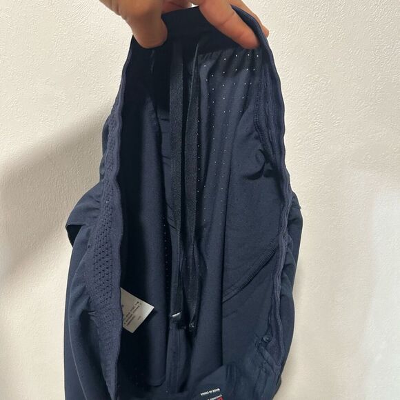 Wilson Men's Core Tournament - Picture 3 of 11